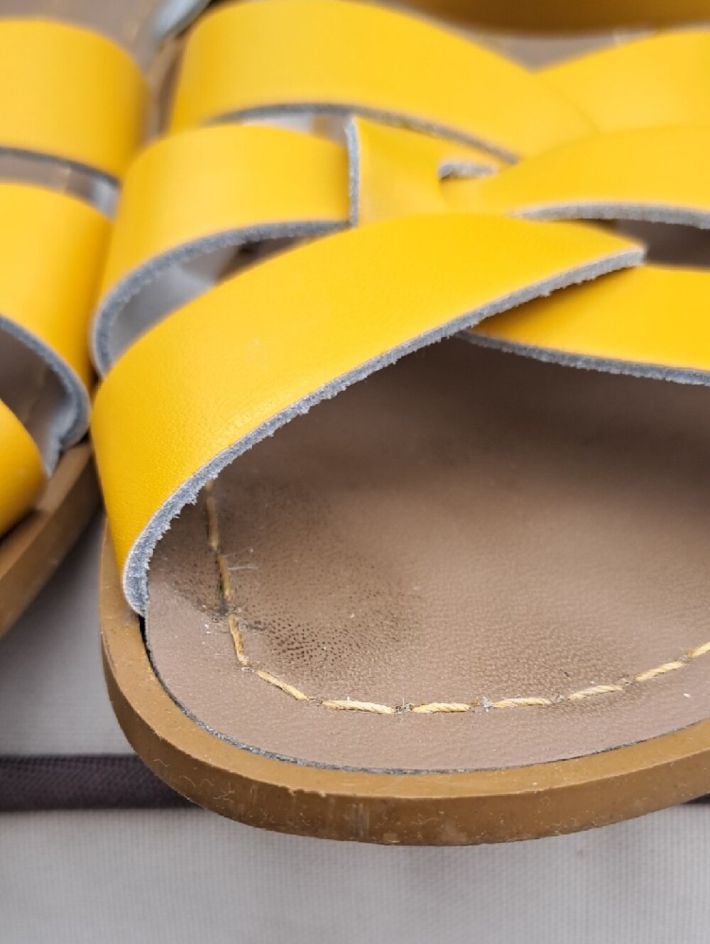 SALT WATER MUSTARD YELLOW Sandals SIZE US W10 - Picture 11 of 17